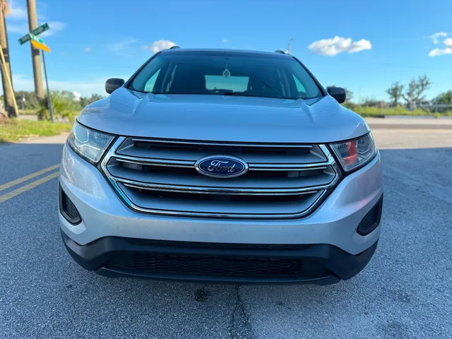 2016 Ford Edge SE — photo 1